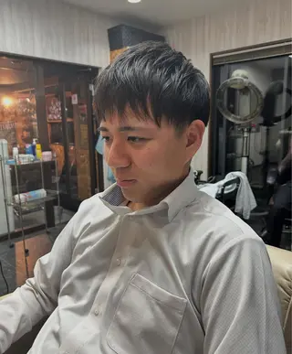 ショート メンズ 阿野 真翔のヘアスタイル