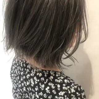 ショート カラー 久保田 茜のヘアスタイル