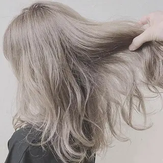 カラー ミディアム SALOWIN 札幌大通り店所属・🏆ウルフ/レイヤー 指名No.1山口圭佑のヘアスタイル