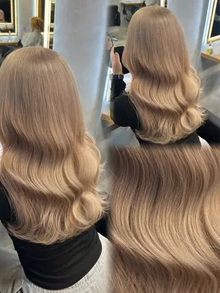 ロング カラー ヘアアレンジ 🩵透明感カラー HIYO🩵のヘアスタイル