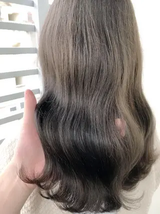 セミロング カラー 韓国🇰🇷レイヤー 映える顔周り🩷のヘアスタイル