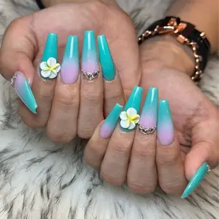 ネイル nail salon  DIA所属・出羽 奈津季のネイルデザイン