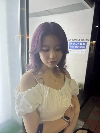 ミディアム カラー 透けるやわらか艶髪♡ ナチュラルストレートのヘアスタイル