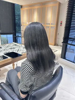 カラー miko🪽地毛風/ ハイトーン/レイヤーのヘアスタイル