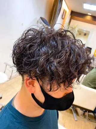 ミディアム パーマ メンズ メンズパーマ 赤司 泰樹のヘアスタイル