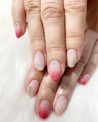 ネイル 渡邊 亜貴のネイルデザイン