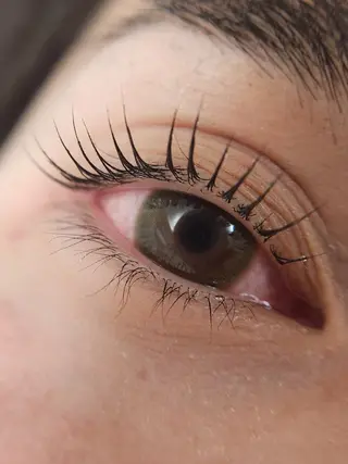 マツエク・マツパ Eyeherbskin所属・札幌東区・デザイン まつげパーマのマツエク・マツパデザイン