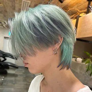 ショート カラー メンズ ハイトーンニュアンス 毛流れシャドウパーマのヘアスタイル