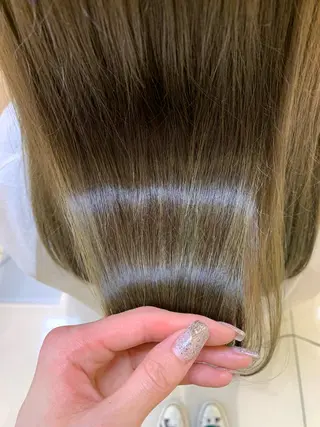 セミロング カラー 店長ハイトーンカラー 柞山史奈のヘアスタイル