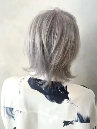 ショート カラー デザインカラー/パー マ🦖外岡咲希🦖のヘアスタイル