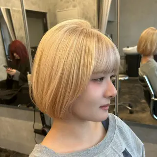 ショート カラー 松川ヒナ|韓国レイヤ /耳つぼジュエリーのヘアスタイル