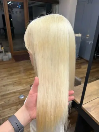 ロング siro所属・ハイトーン美容師🐳 神崎 源のヘアスタイル