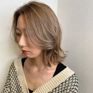 ミディアム カラー irwi/イルウィ所属・miku🎀門前仲町 ブリーチ・レイヤーのヘアスタイル