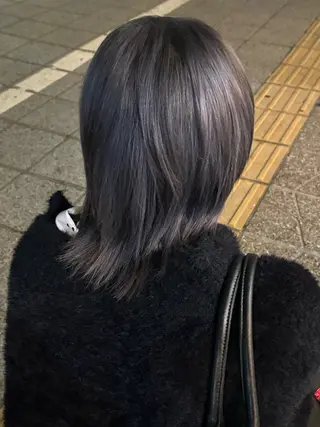 ロング カラー 🍓ハイトーンカラー 🎀nene🍓のヘアスタイル