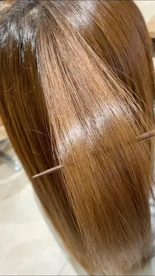 ロング 安田 美由紀のヘアスタイル