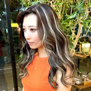 セミロング カラー Cure2所属・🌈白いハイライト 🌈 🐶ノザワ🐶のヘアスタイル