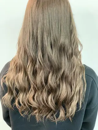 ロング カラー おおたかの森/透 明感/小林のヘアスタイル