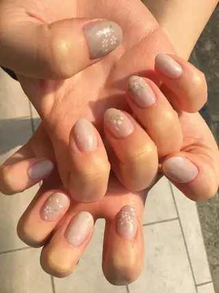 ネイル Nest 岩崎のネイルデザイン