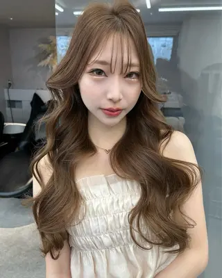 ロング カラー ヘアアレンジ fumika🎀 韓国ヘア×ベージュのヘアスタイル