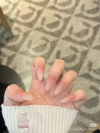 ネイル R nailsalon所属・Rネルサイン よ よのネイルデザイン
