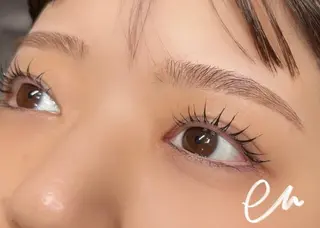 マツエク・マツパ 似合わせ眉 🤍Mioの眉毛・アイブロウイメージ