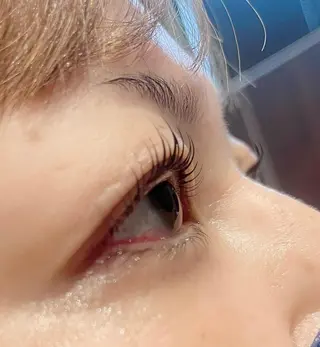 マツエク・マツパ まつげと眉毛の専門店 auliiのマツエク・マツパデザイン