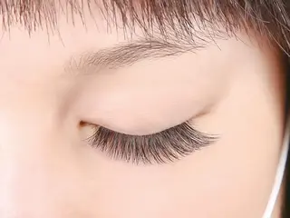 マツエク・マツパ レイフィールド北名古屋所属・レイフィールド 服部のマツエク・マツパデザイン