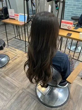 ロング 村本 優依のヘアスタイル