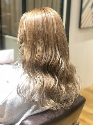 ロング カラー あらい なつみのヘアスタイル