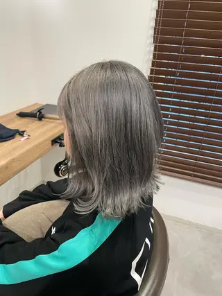 ミディアム カラー riddle hair(駒生)所属・山越 美裕樹のヘアスタイル