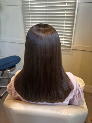 ロング カラー ガレリアエレガンテ RINAのヘアスタイル