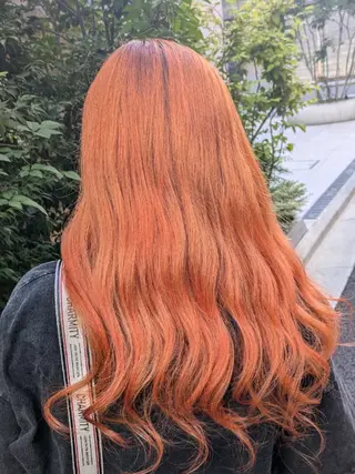 ロング fuwat所属・秋葉原でカラーする なら🐉ちぇーたんのヘアスタイル