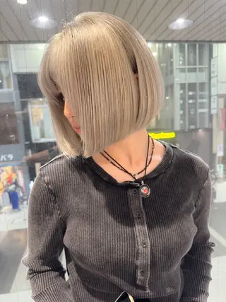 ショート カラー Grow by NYNY 打越裕樹のヘアスタイル