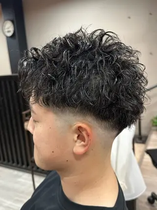 ショート パーマ メンズ alu・arika オケシ リョウダイのヘアスタイル