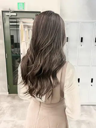 ロング Ⓜ︎iyu🌊/ハイ ライト/海外風カラーのヘアスタイル