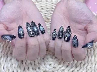 ショート AYU_ Monster🎀のネイルデザイン