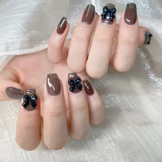 ミディアム 501_nail所属・Ta taのネイルデザイン