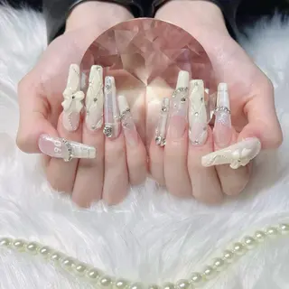 ネイル Kobayashi Komugiのネイルデザイン