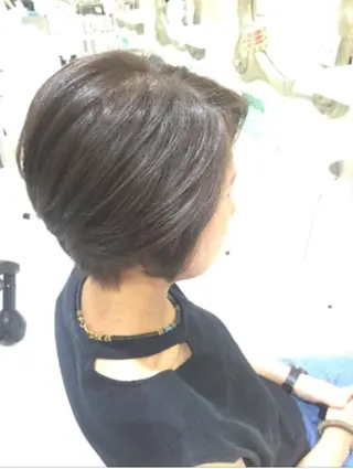 ショート カラー 松吉 純平のヘアスタイル