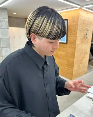 ショート カラー 榛地 渉馬のヘアスタイル