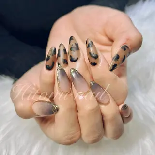 ネイル 大澤 瞳のネイルデザイン