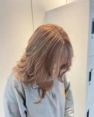 セミロング N＋所属・前田 菜奈子のヘアスタイル