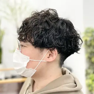ミディアム パーマ メンズ メンズパーマ特化 玉置のヘアスタイル