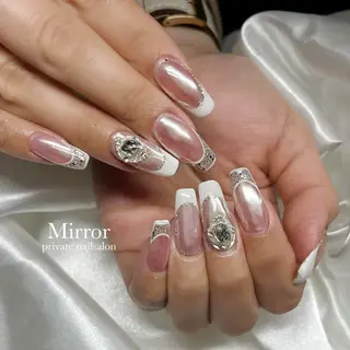 ネイル nailsalon Mirrorのネイルデザイン
