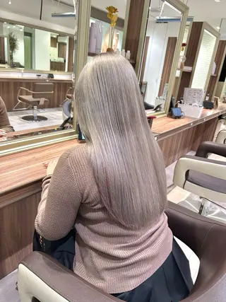 ロング カラー Re:st所属・Miyavi/カラー ショートボブのヘアスタイル