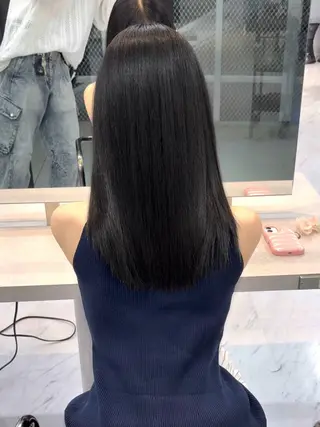 カラー VIVIE Shionのヘアスタイル