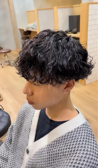 ショート パーマ メンズ Iz所属・マスダ ヤスノリのヘアスタイル