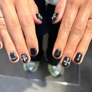 ネイル Lino中目黒🎀 Naho🍒のネイルデザイン