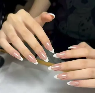 ネイル T. Leeのネイルデザイン