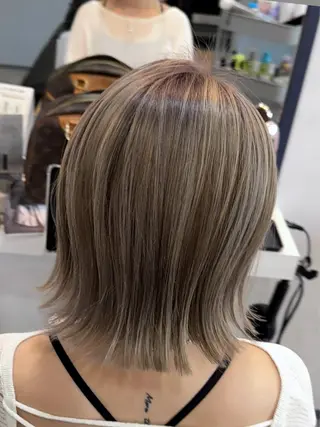 ミディアム 髪のお悩みお任せ ください坂 要司のヘアスタイル